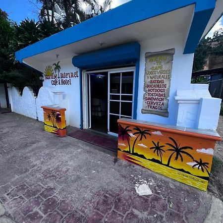 Sunrise Internet Cafe And Hotel Las Terrenas Dış mekan fotoğraf